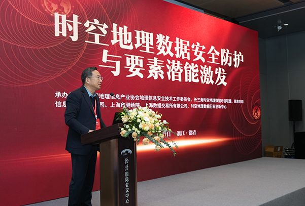 1762762128769585.jpg 朱长青.jpg